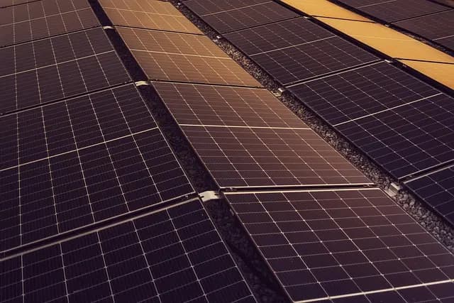 Cómo los Gadgets Avanzados Están Mejorando la Eficiencia Energética en el Hogar